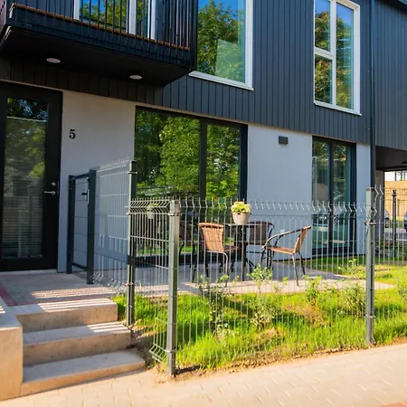 A&a Luxury With Garden