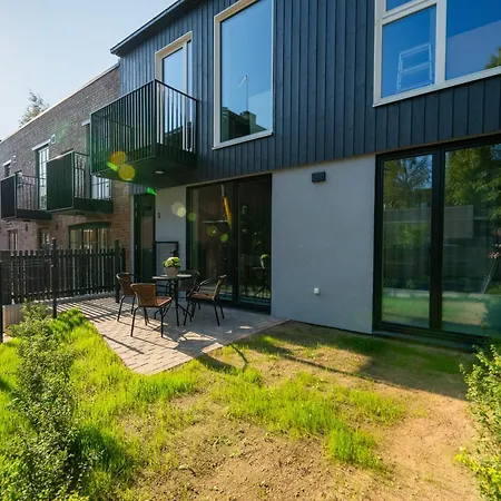 A&a Luxury With Garden דירה טרטו